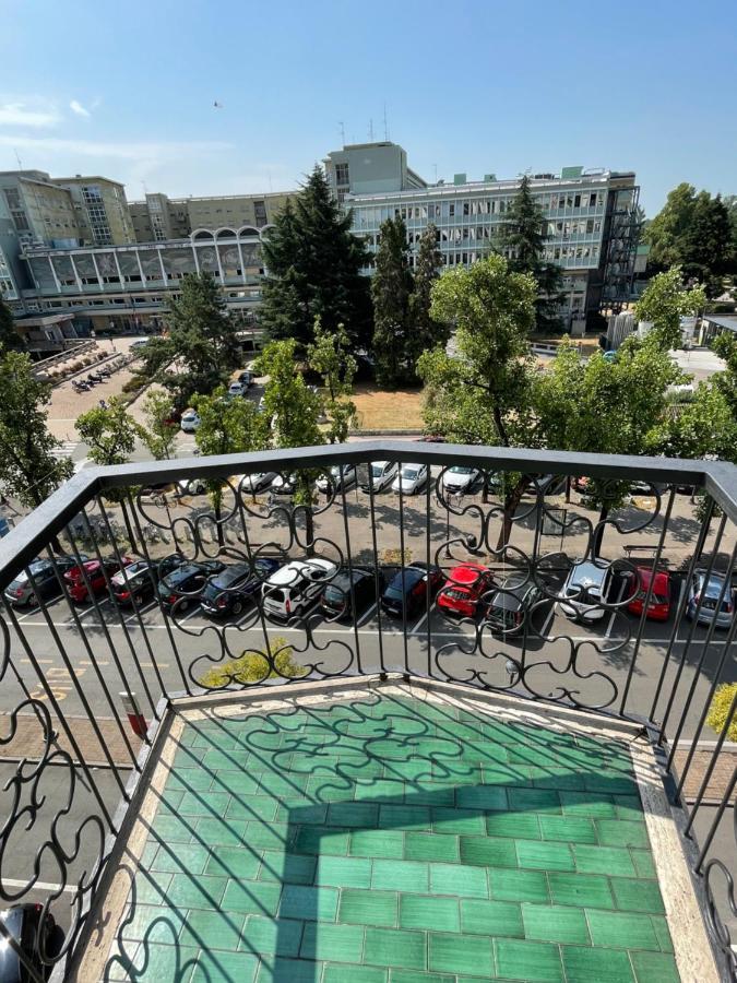 Bnb Il Bicciolano 2 - Bilocale Fronte Ospedale Верчелли Экстерьер фото